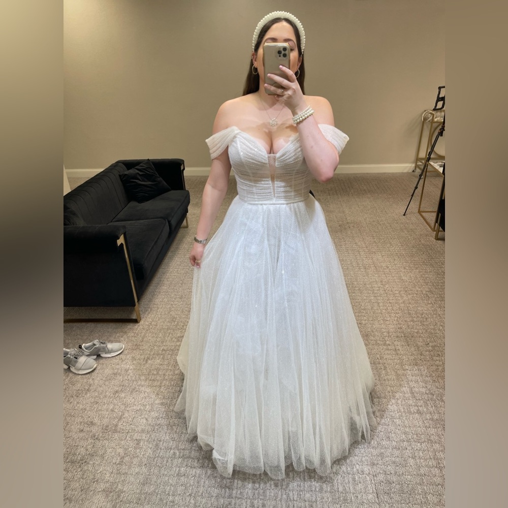 Mori Lee Feliciana Dress - brand new + never worn dress! Purchased June 2023!